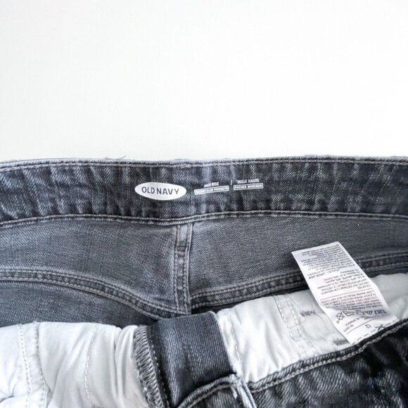 Old Navy // High Rise with secret slim pockets // Black acid wash // Size 12 - Picture 2 of 10